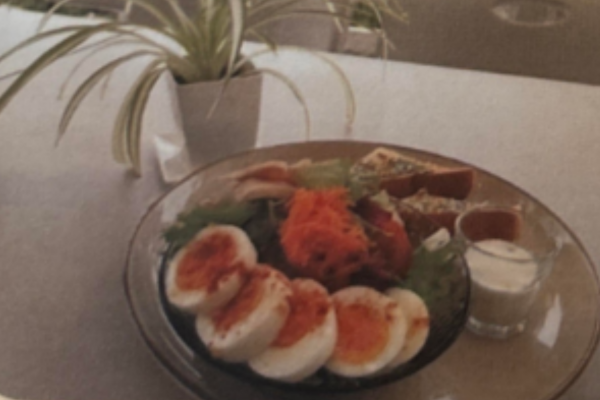 スモークチキンサラダ＆トーストプレートランチ